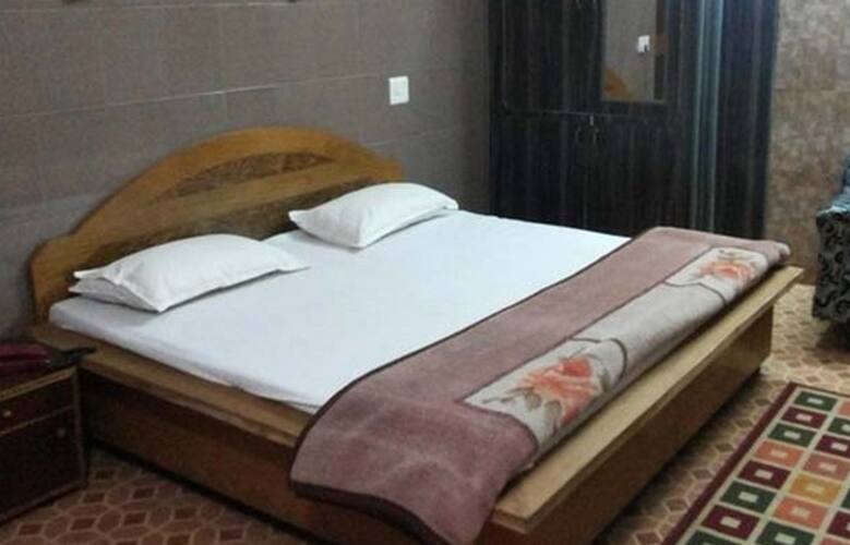 Hotel Natraj Palace, Seoni 1